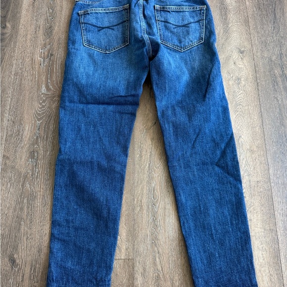 Gap Jeans, Sexy Boyfriend.  Women’s size 27/4.  Dark wash. Great used condition! - Picture 8 of 9